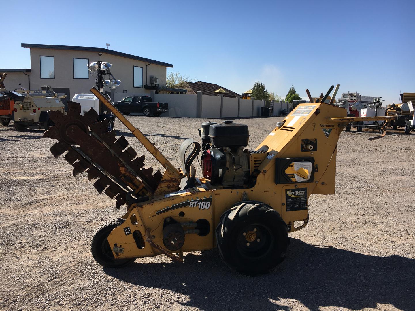 ./imagenes/INVOICE/2019/16360/ZANJADORA VERMEER_RT100 (11).JPG